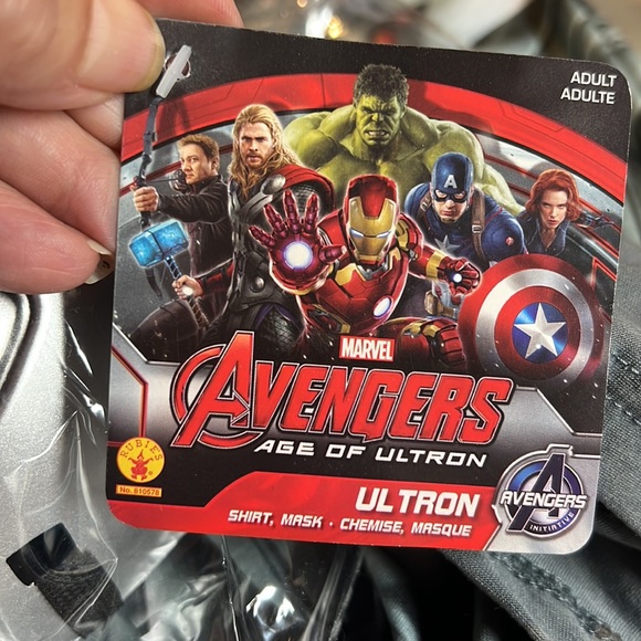 - Mens XL Marvel Avengers age of Ultron shirt and mask. New with tag…Halloween - Picture 1 of 9